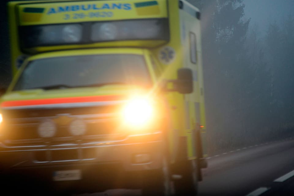 En av jaktkamraterna är misstänkt för grovt vållande till kroppsskada sedan en vildsvinsjägare skottskadades sydost om Enköping på lördagskvällen. Den vådaskjutna mannen i 50-årsåldern kördes till Akademiska i Uppsala med svåra blödningar. (Arkivbild)