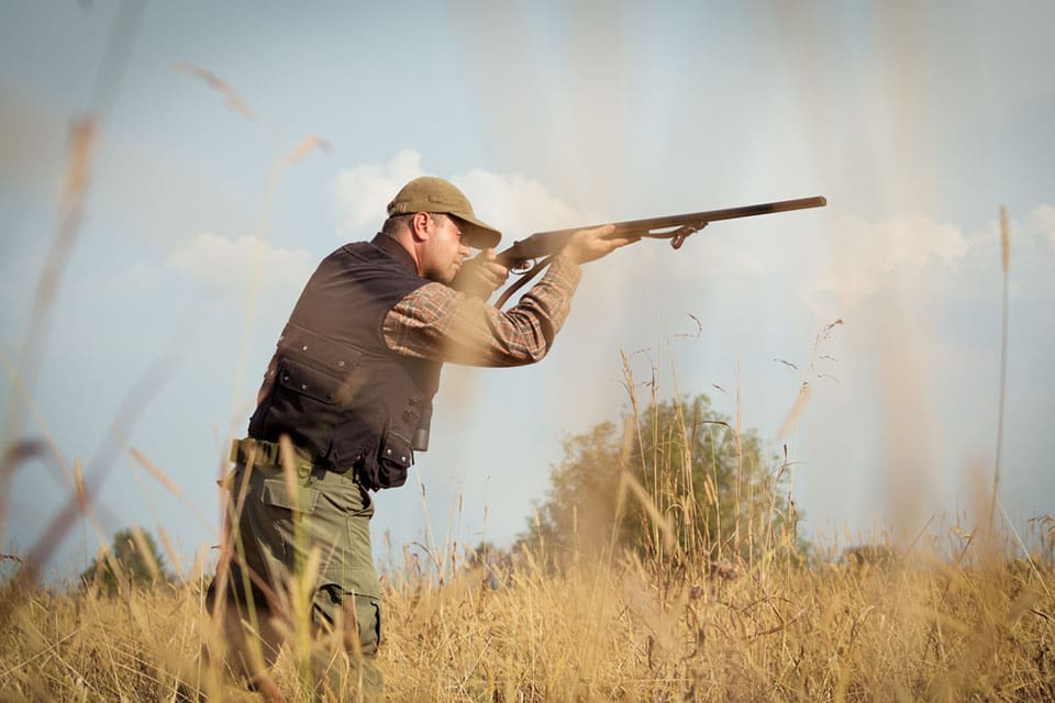 Antalet amerikanska jägare som jägare änder har minskat, vilket oroar myndigheterna.