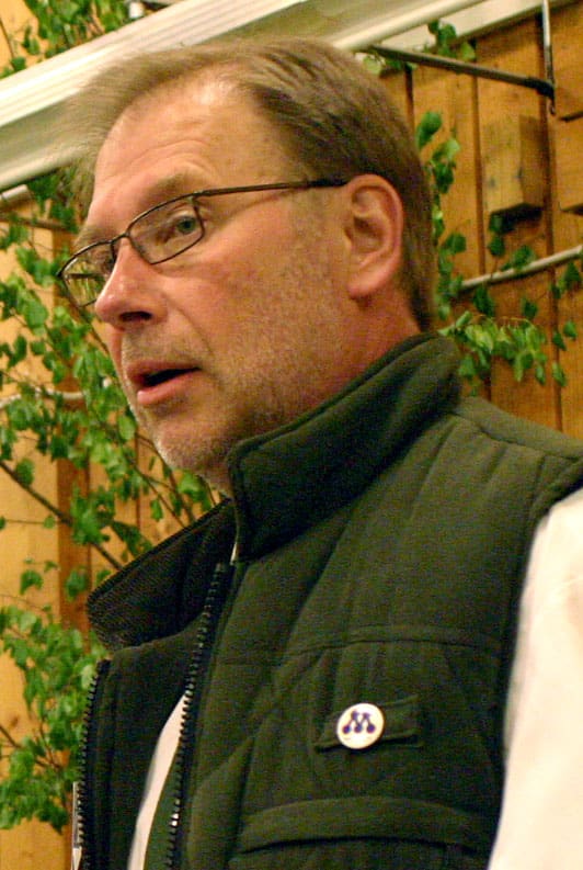 En röst på Göran Persson är samtidigt en röst på att ge Peter Eriksson (mp) vetorätt i jakt- och rovdjursfrågorna, anser Bengt-Anders Johansson, talesman för moderaterna i jaktfrågor.