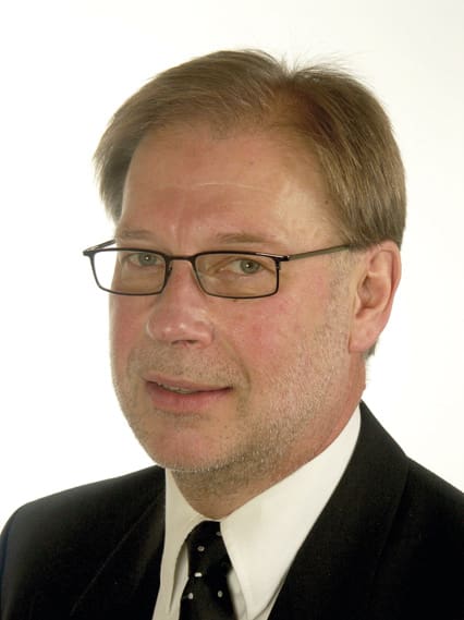 – Någon tidning skrev att vi skjuter skarpt i riksdagen. Då ska man veta att vi använder licensfria luftgevär, säger Bengt-Anders Johansson, ordförande i riksdagens jakt-och fiskeklubb.