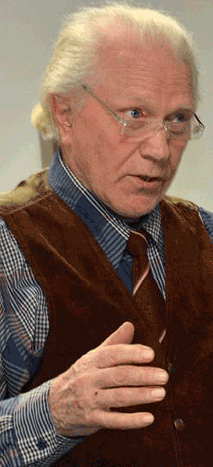 Bernt Lindqvist anser att tidsregeln i björnjakten inte har stöd i lagstiftningen.