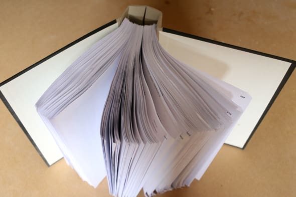 484 sidor är förundersökningen, men det finns inga handfasta bevis.
