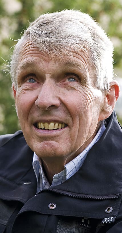 Anders Bjärvall har förståelse för att det är politisk dynamit bland jägare, att jägarorganisationerna ensamma ska förankra flytt av varg. Jobbet ska göras av länsstyrelserna, tycker han.
