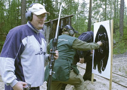 Skytteprovet för björnpasset är snart igång för fullt inför björnjakten. En nyhet i årets jakt är att åteljakt på björn testas i ett eller två län.