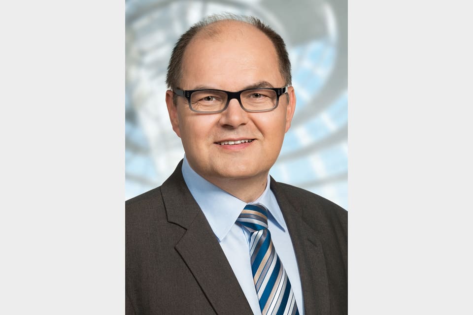 Christian Schmidt, Tysklands jordbruksminister, vill införa kvotjakt på varg.
