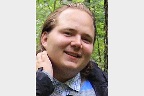 Emil Rytterstedt studerar sociologi och fokuserar på jakt och jägare. Nu undersöker han hur jämställdheten ser ut inom jakten.