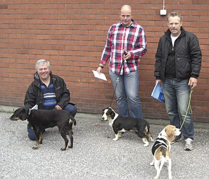 Här är de svenska deltagarna i Europapokalen. Från vänster Torbjörn Larsson med Lässi, Jyrki Vouti med Slagstigens Quitty och Björn Åkesson med Utvängs Tsaritza.