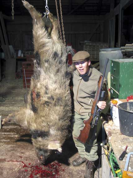 Peter Norberg med sin galt som vägde 172 kilo.