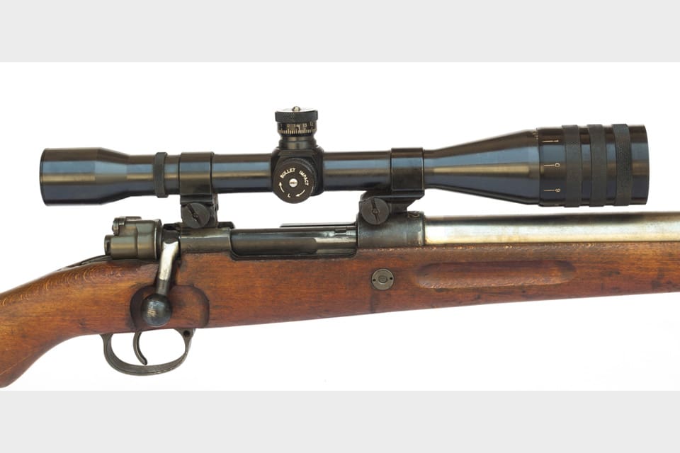 Två bröder döms för vapenbrott sedan den yngre av dem lånat en gammal älgstudsare av den äldre utan att inneha vapenlicens. (Arkivbild)