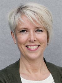 Helena Jonsson, förbundsordförande för LRF, anser att Förvaltningsrättens stoppande av licensjakt på varg är dumhetens seger över förnuftet.