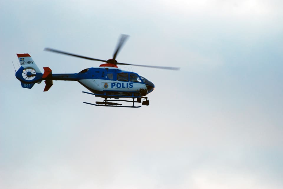Två helikoptrar deltog i sökandet efter jägaren som hittades död av en spårhund från fjällräddningen. (Arkivbild)