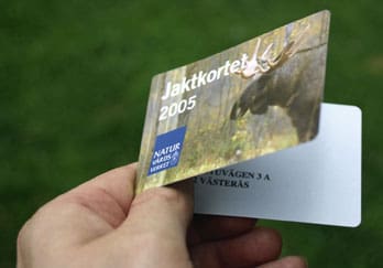 50 kronor dyrare. För jaktåret, som börjar första juli i år, kommer det att kosta 250 kronor att lösa det obligatoriska statliga jaktkortet.