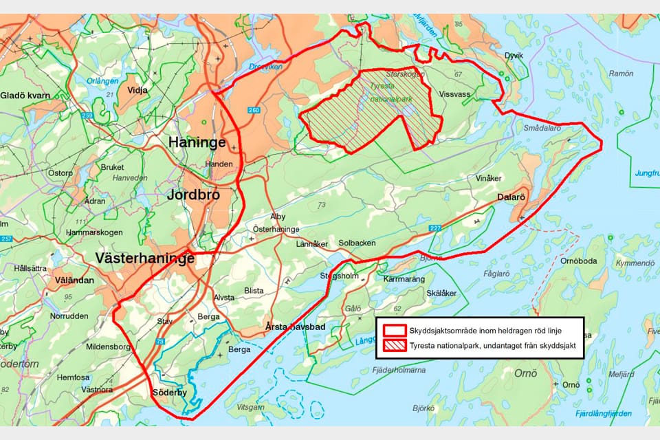 Tyresta nationalpark är undantaget i det avgränsade området för skyddsjakten.