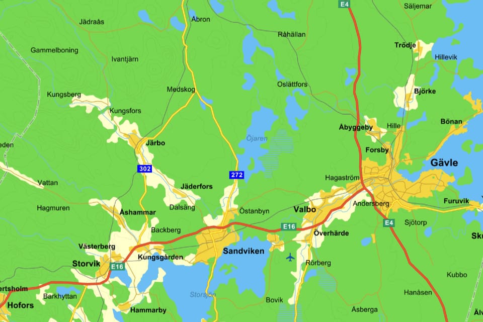 Hunden hittades svårt skadad och delvis förlamad några hundra meter från hemmet, mindre än en kilometer från Järbo centrum.