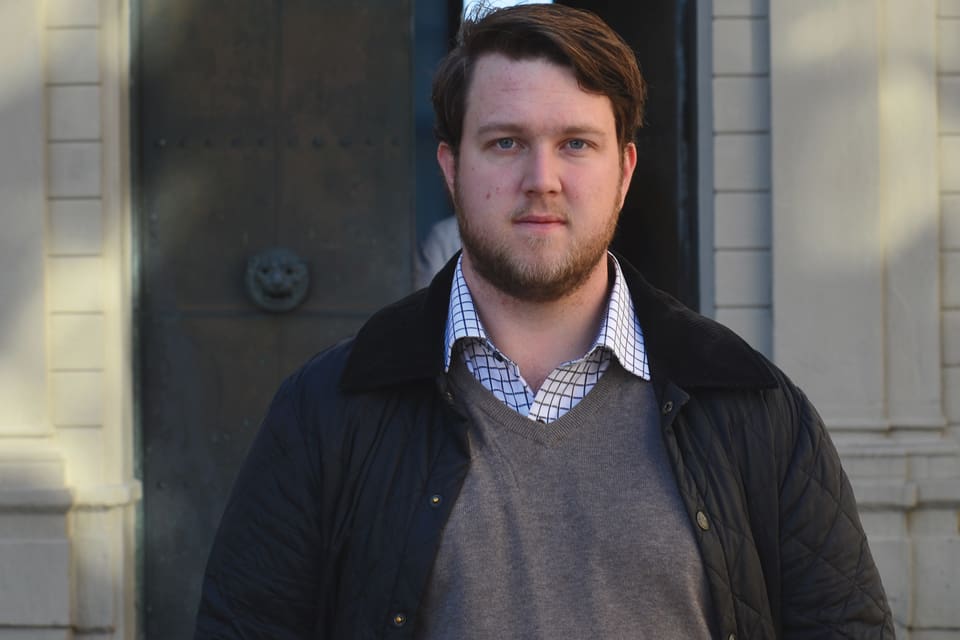 Det blir tummen ned för regeringens nya lagförslag att den som har ett patronmagasin måste ha ett matchande licensvapen. I praktiken kan det ge större konsekvenser för jägarna än det ursprungliga förslaget, varnar JRF-konsulenten Jens Gustafsson.
