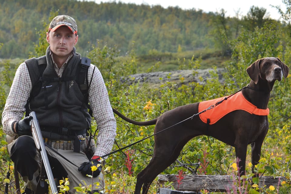 – Skogen är en bra plats att vara på just nu. Därför har vi samlat några tips som gör att jakten kan bedrivas säkert även i coronatider, säger Johan Boström, JRF:s informationschef.