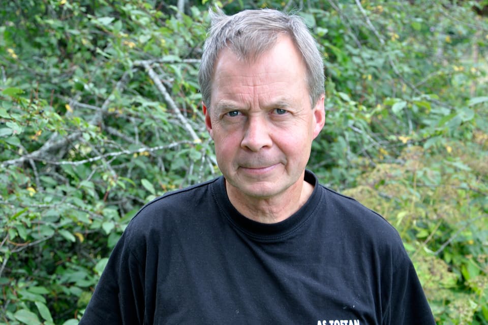 Karl Hedin nekas prövningstillstånd i kammarrätten om att få tillbaka sina jaktvapen. Skälet är att han fortfarande är misstänkt för flera försök till grovt jaktbrott, bland annat med hjälp av en åtelkamera och gift.