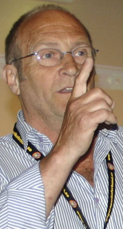 Kurt Borg, JRF-bas i Värmland tror att Vargkriget handlar om ”mäktiga uppdragsgivare som lejt journalisten för att misskreditera jägarkåren”.