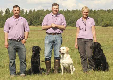 Thomas Söderström med Hillus Drake, Fredrik Lindström med Just Like Prince Edward och Marie Ahlgren med Just Like Prince William var vinnande lag med sina 310 poäng.