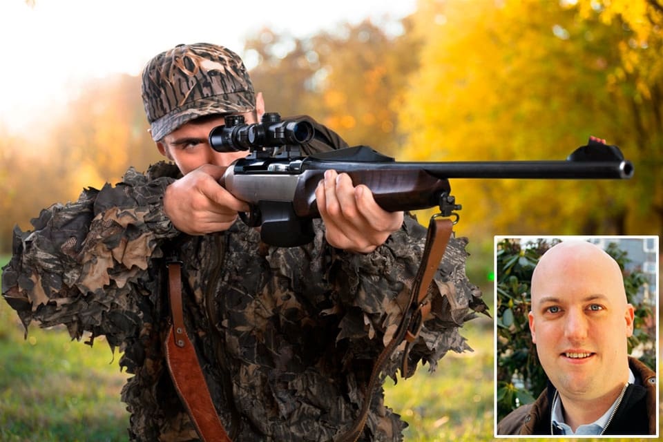 Forskaren Erik Lakomaa konstaterar att lagrådsremissen om en ny vapenlag går längre än vad EU kräver och innebär ett brutet s-löfte om att inte krångla till det i onödan för vapenägare. Bland annat blir det ett vapenbrott att ha för stora magasin till halvautomater.