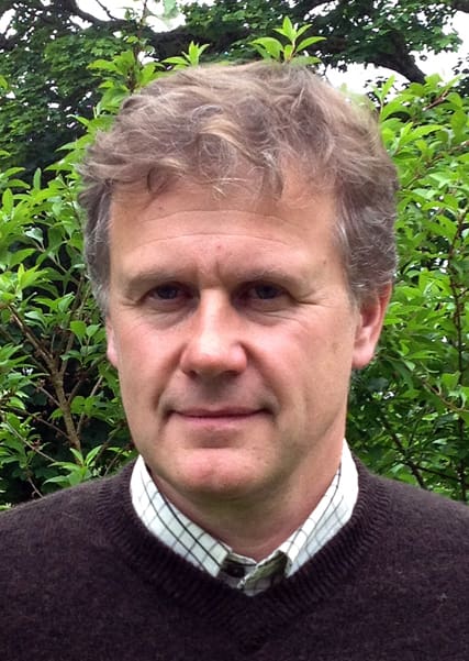 Kjell Lennartsson tycker att massmedia rapporterar vinklat i vargfrågan.