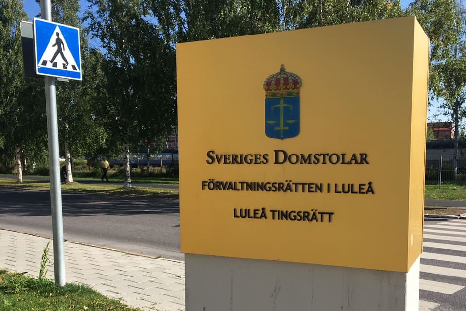Både när det gäller skyddsjakt och licensjakt på varg går det inte att överklaga för att få utökad jakt, enligt förvaltningsrätten i Luleå. Därmed får JRF inget gehör om vargjakt och den juridiska spelplanen om jakt på stora rovdjur ändras radikalt. Det är länsstyrelserna som bestämmer suveränt.