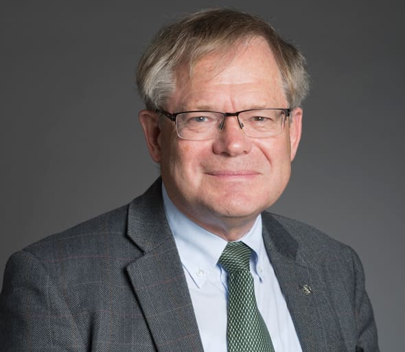 Per-Ingvar Johnsson, Centerpartiets ledamot i Konstitutionsutskottet, tycker att Romsons vargutspel gått över gränsen.
