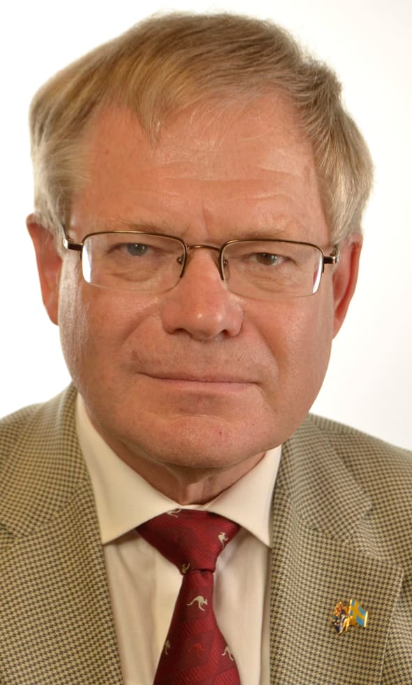 Per-Ingvar Johnsson, C-politiker i riksdagen, ger en känga till länsstyrelsen som inte vill tillåta skyddsjakt på Vittsjövargen.