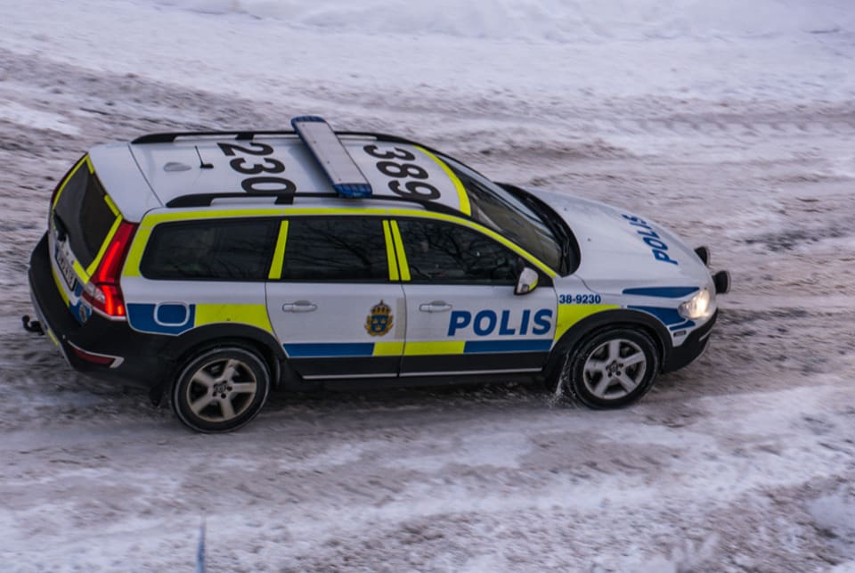 Polisens vakthavande befäl beslutade, enligt paragraf 9 i jaktlagen, att vargen i villaområdet i Tierp skulle avlivas.