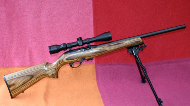 Den anrika amerikanska vapentillverkaren Remington, som både gör studsare och hagelvapen för jakt, rekonstrueras efter konkurshotet. Kunder i Sverige och andra länder ska inte påverkas. Remington räknar med att klara alla sina åtaganden till konsumenterna.