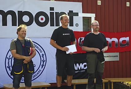 Årets RM-vinnare. I mitten segraren Peder Andersson. Till vänster silvermedaljören Hans Fredlund och till höger tredjepristagaren Erik Hulén.
