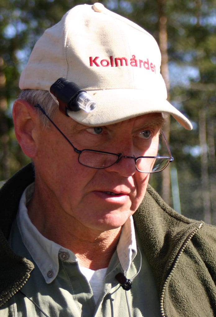 Bengt Ole Röken, Kolmårdens chefveterinär kan intyga att de svenska djurparkernas vargar har ID-märkts. Därmed är det dags att avliva alla rykten om att vargar från svenska djurparker planterats ut, tycker han.
