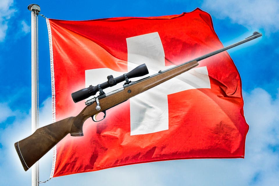 En schweizisk vapenägarorganisation kräver att landet ska folkomrösta om EU:s nya vapendirektiv.
