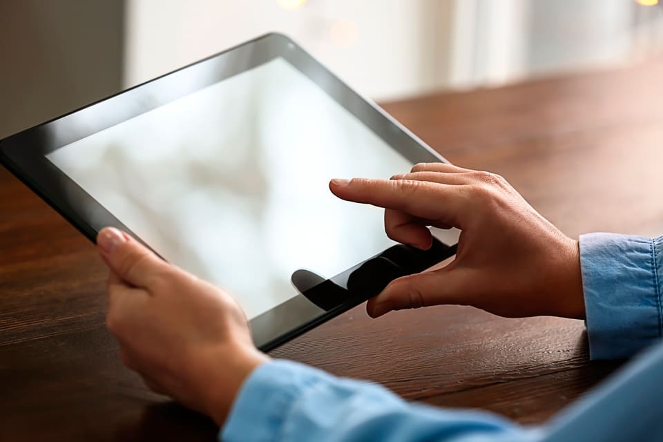 De 70 frågorna för det digitala teoriprovet i jägarexamen väljs slumpvis från en ”bank” med cirka 500 frågor. Därmed ska det bli slut på fusket när elever fick tag på pappersprovets facit.