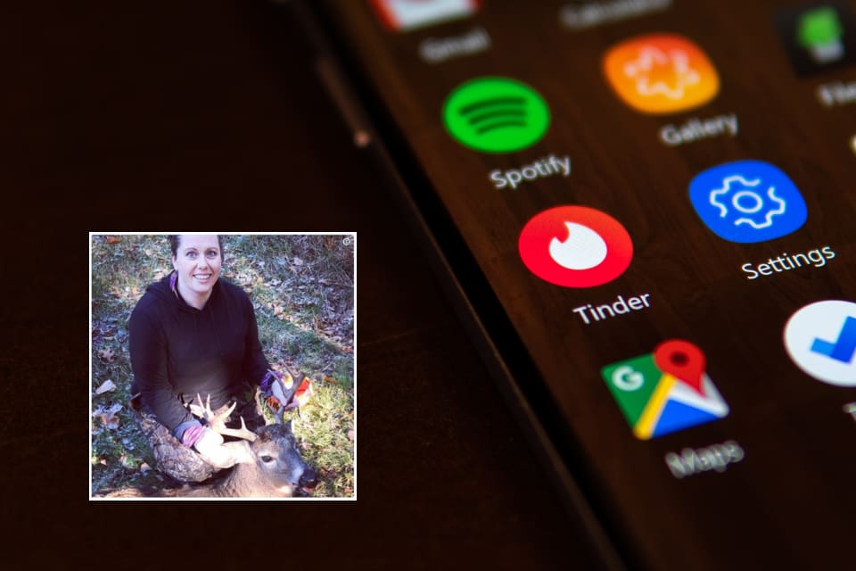 Jägaren Nichole tror att folk kring San Francisco kan ha andra värdering och ha blivit kränkta av bilden som hon la upp på dejtingappen Tinder.