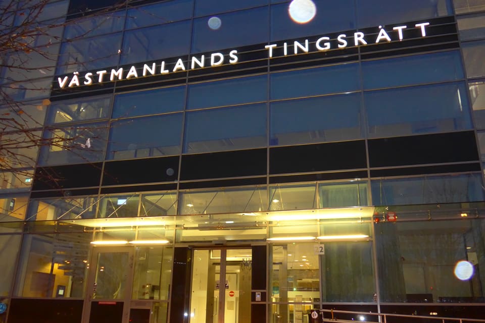 Västmanlands tingsrätt, som gav tillstånd för avlyssningen av Karl Hedin, tillåter att de inspelade samtalen får användas som bevis vid den kommande rättegången. Det övervägs bara att avvisa bevis som kommit fram genom till exempel tortyr, skriver domstolen.
