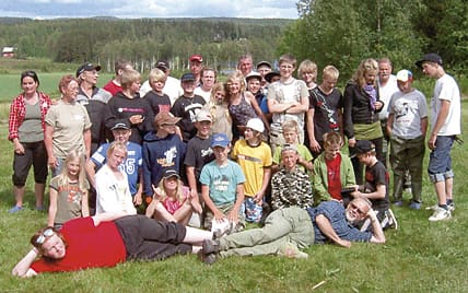 Deltog i ungdomslägret i Västernorrland gjorde 25 unga och tio ledare samt ”mattanter”.