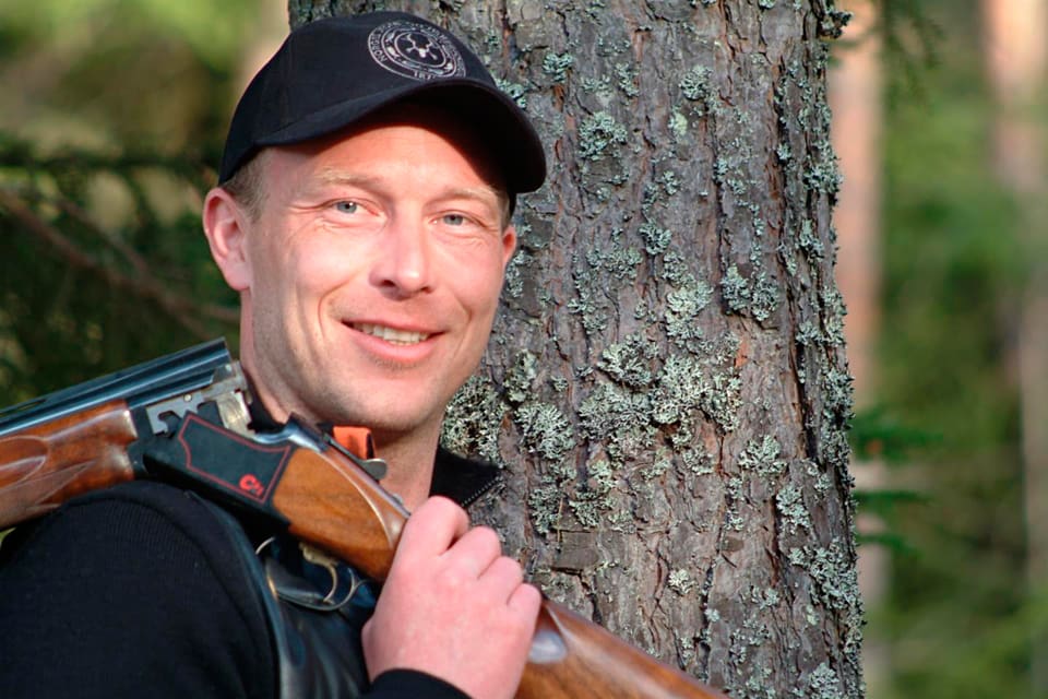 Det är oacceptabelt att den nya vapenlagen gör att jägare som använt halvautomatiska studsare i årtionden tvingas sälja bössorna till utlandet eller skrota dem, tycker Vidar Nilsen, jaktskyttekonsulent vid det norska jägarförbundet.