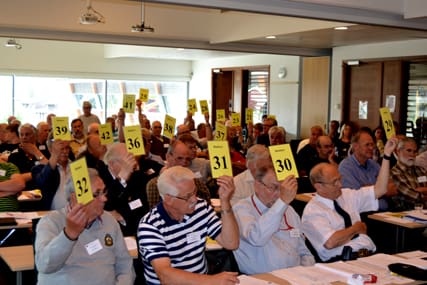 Dramatisk stämma. Valberedningens förslag förlorade i några avgörande fall när nya ledningen för Jägarnas Riksförbund valdes vid den pågående stämman i Åre. Missnöjda från vargbältet stärker sin ställning i förbundet.