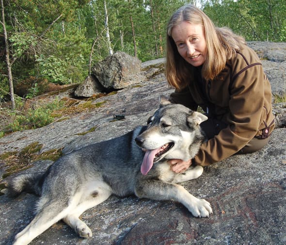”Brist på ansvar hos intressegrupper syns tydligast i vargdebatten just nu där värnarorganisationerna agerar helt ansvarslöst”, skriver JRF-basen Solveig Larsson.