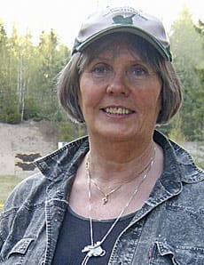 Yvonne Oward på Nykvarns jaktskyttebana, som är JRF-avdelningens ädelsten.